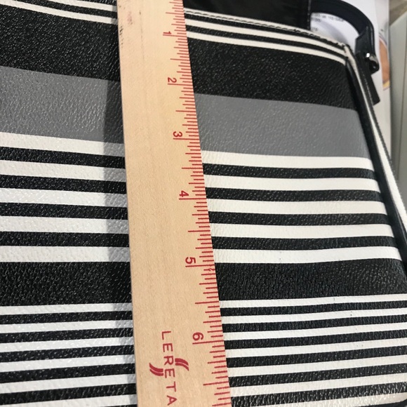 Vera Bradley shoulder bag - Picture 8 of 11